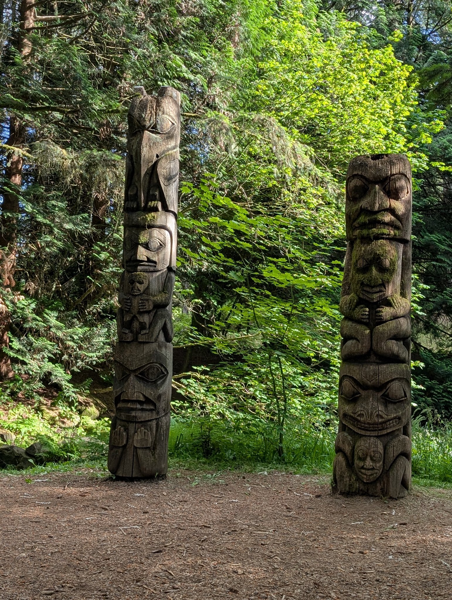 Al of the Gispudwada (Black Bear Crest of the Killer Whale Tribe) by Art Sterritt in Vancouver, photographed May 30, 2026